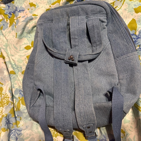 Disney backpack - Picture 3 of 3